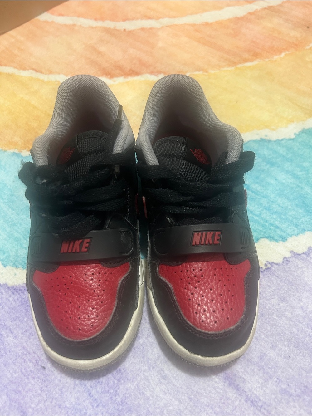 Nike Kids Black & Red Low-Top Sneakers with Strap